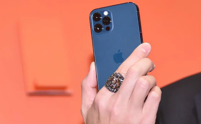向阳苹果手机维修分享iPhone12系列重启方法教程 
